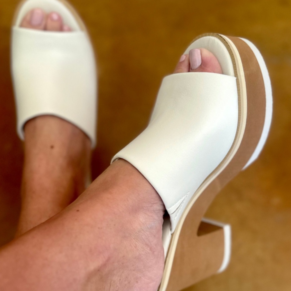 Chic White Platform Heels